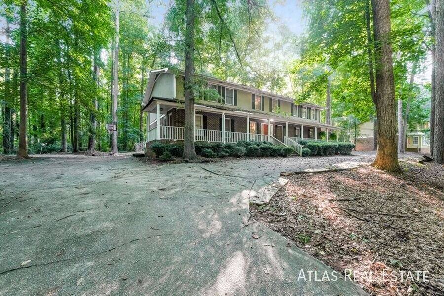 Apartment for rent at 234 Highland Park Dr, Athens, GA 30605