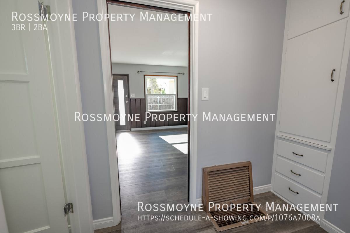 House for rent at 10931 Mc Vine Ave, Sunland, CA 91040