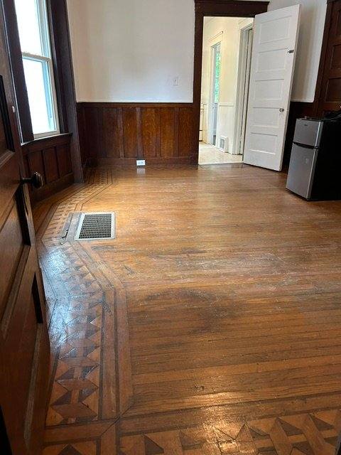 2049 W 81st St, Downstairs Unit, Cleveland, OH 44102 - Apartment for Rent