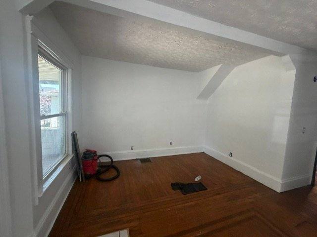 2049 W 81st St, Downstairs Unit, Cleveland, OH 44102 - Apartment for Rent - Image 6