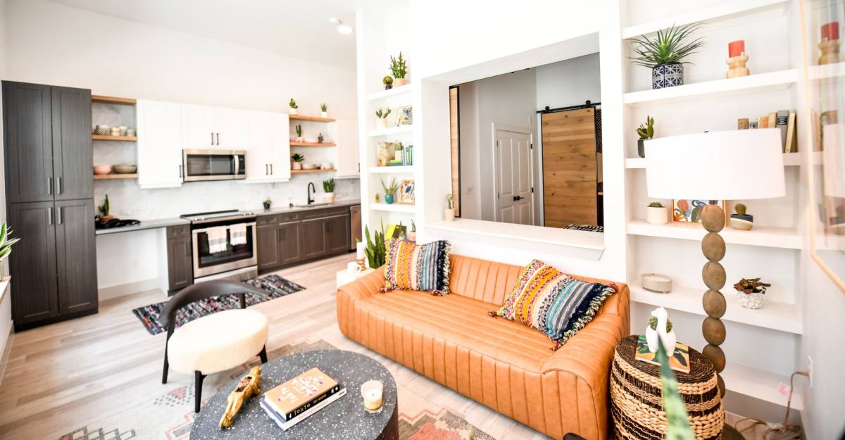 Apartment for rent at 200 N Bishop Ave #315, Dallas, TX 75208