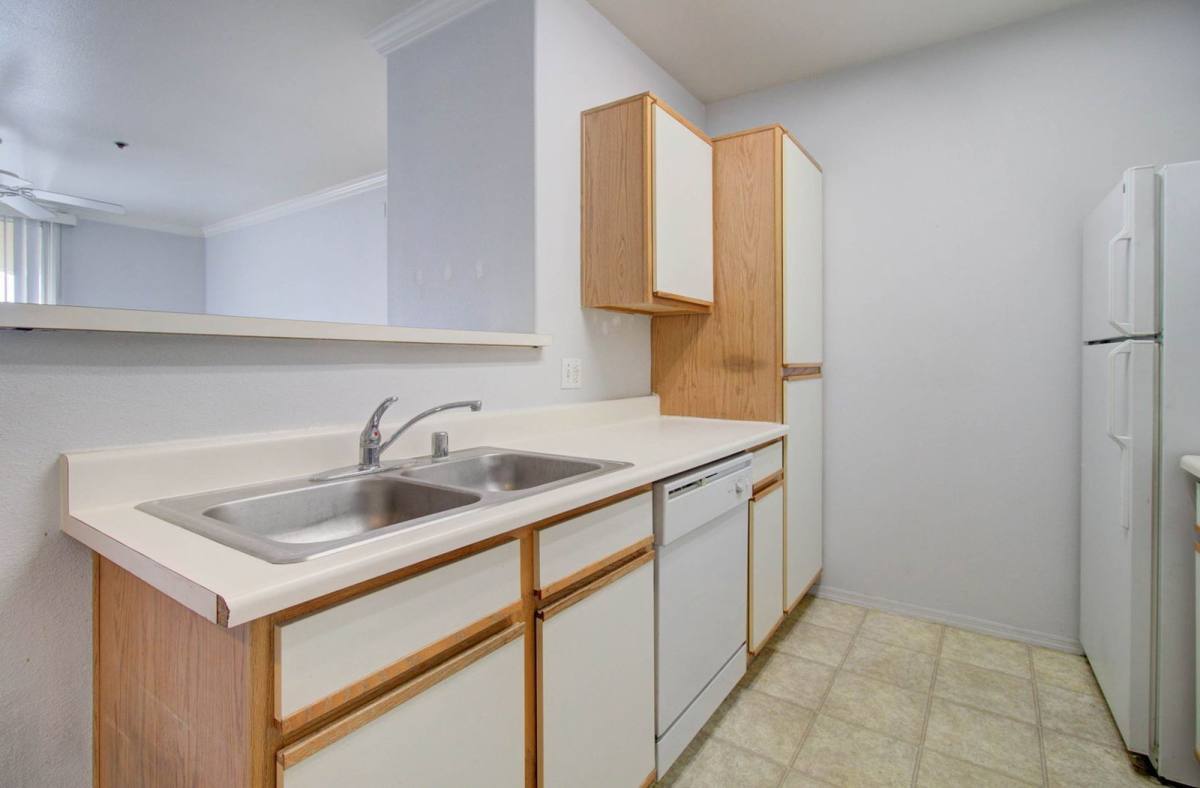 Condo for rent at 2134 E Broadway Rd #2072, Tempe, AZ 85282