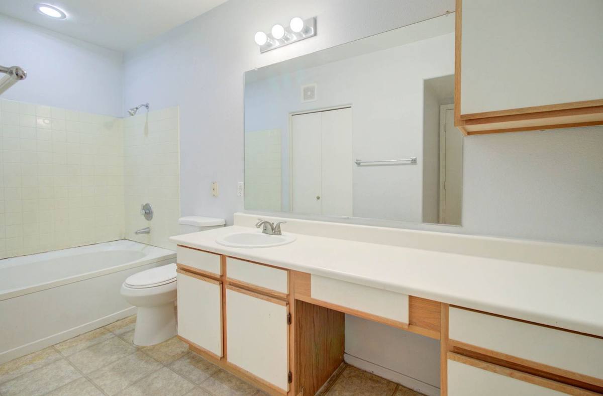 Condo for rent at 2134 E Broadway Rd #2072, Tempe, AZ 85282