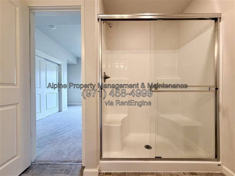 Townhouse for rent at 14229 SW 169th Ave, Portland, OR 97224