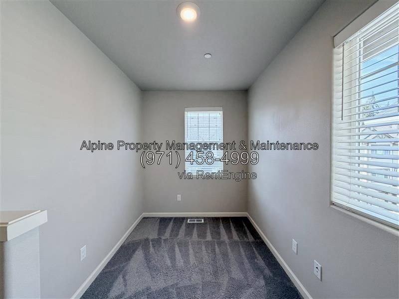 Townhouse for rent at 14229 SW 169th Ave, Portland, OR 97224