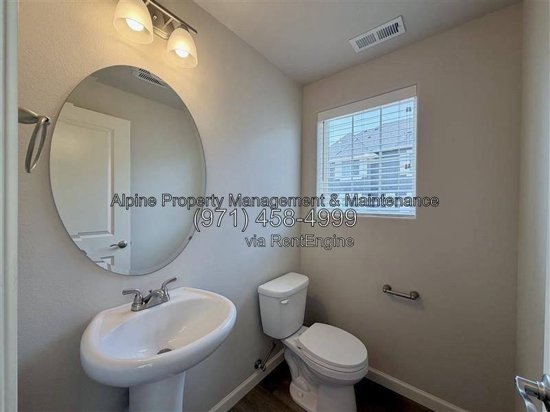 Townhouse for rent at 14229 SW 169th Ave, Portland, OR 97224