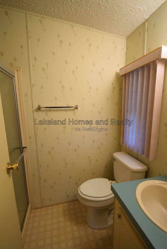 House for rent at 1762 Fox Hill Dr, Lakeland, FL 33810