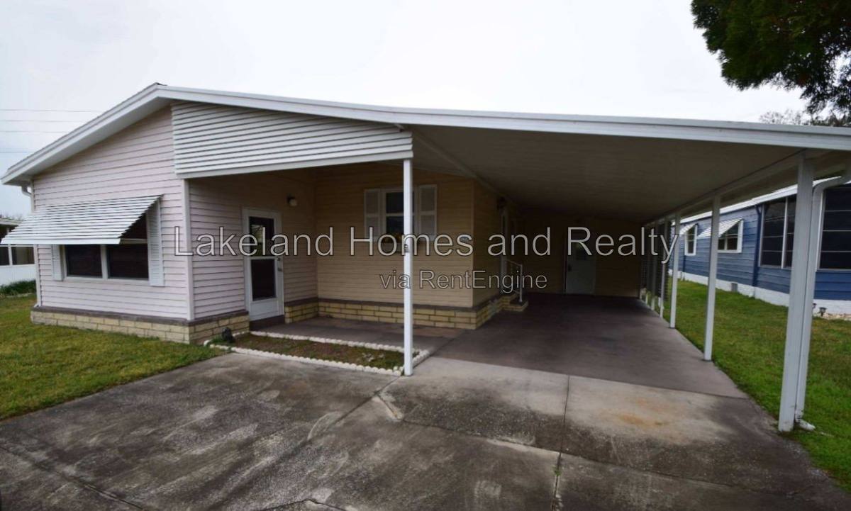 House for rent at 1762 Fox Hill Dr, Lakeland, FL 33810