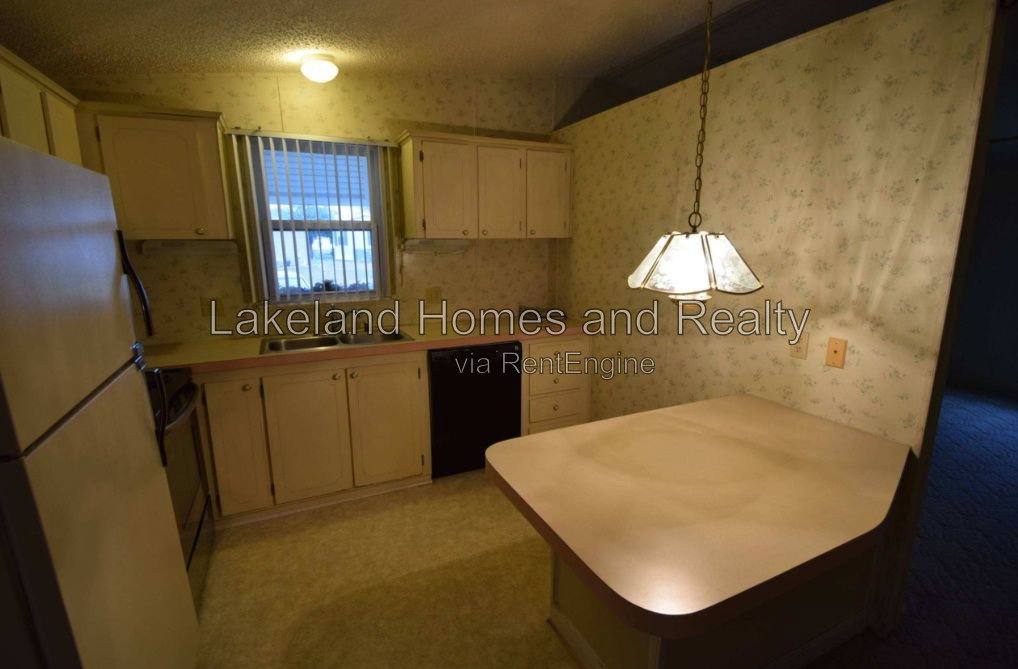 House for rent at 1762 Fox Hill Dr, Lakeland, FL 33810