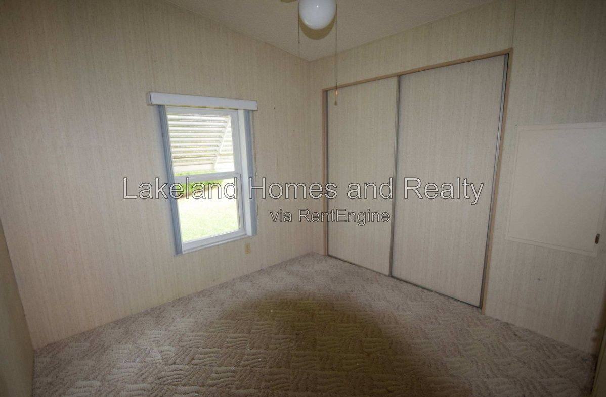 House for rent at 1762 Fox Hill Dr, Lakeland, FL 33810