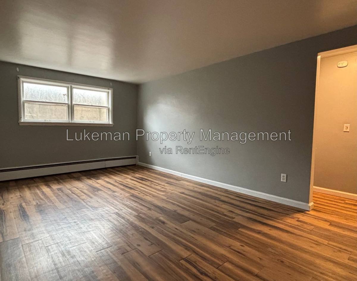 Apartment for rent at 114 Espanola Ave #6, Kalamazoo, MI 49004