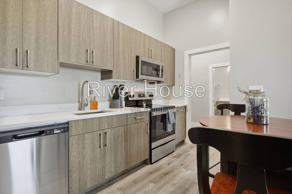 Apartment for rent at 102 River House Place #1G, Baton Rouge, LA 70802