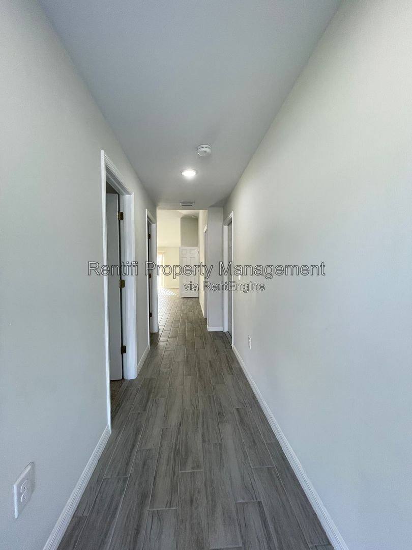 2413 Millie Ave S, Lehigh Acres, FL 33973 - Apartment for Rent - Image 12