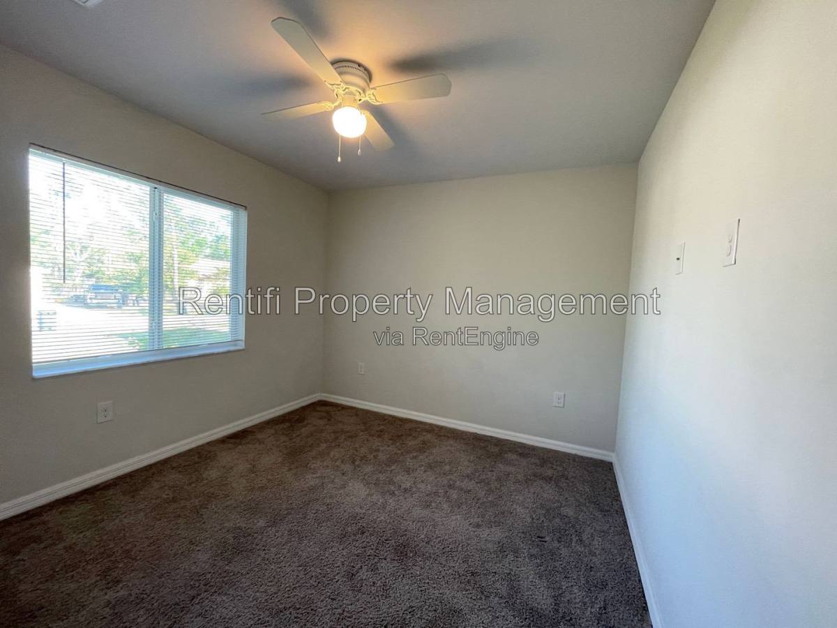 2413 Millie Ave S, Lehigh Acres, FL 33973 - Apartment for Rent - Image 11
