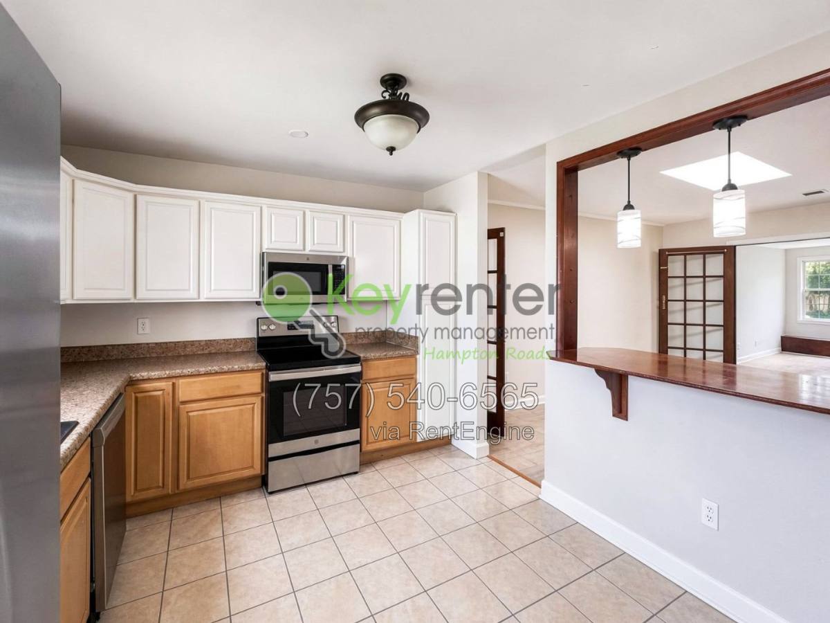 House for rent at 22 Banister Dr, Hampton, VA 23666