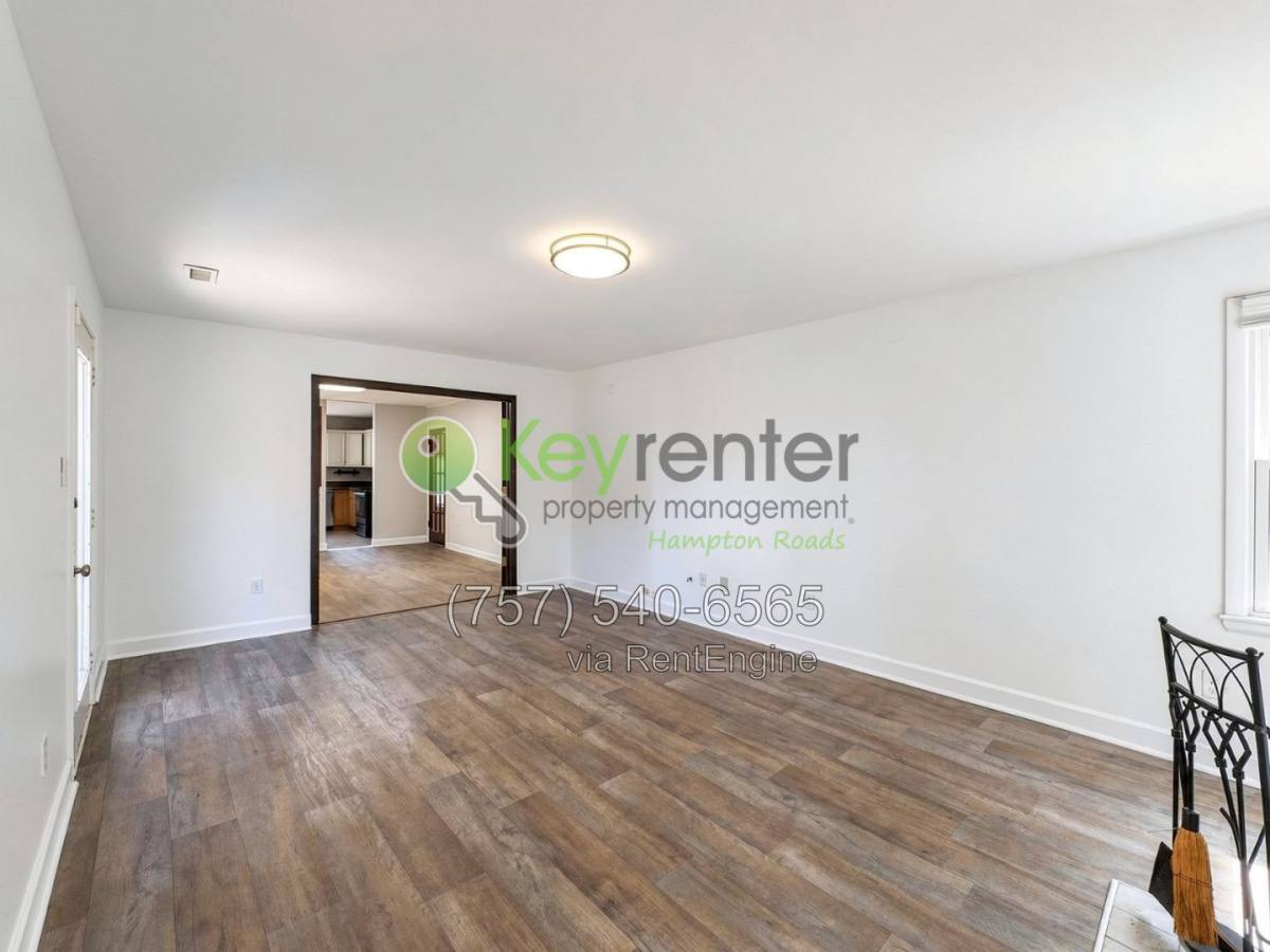 House for rent at 22 Banister Dr, Hampton, VA 23666