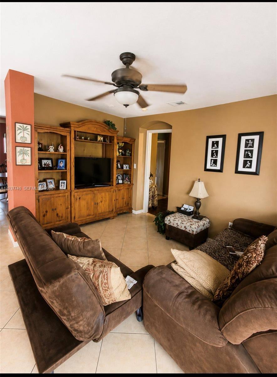 Townhouse for rent at 16355 SW 46th Terrace, Miami, FL 33185