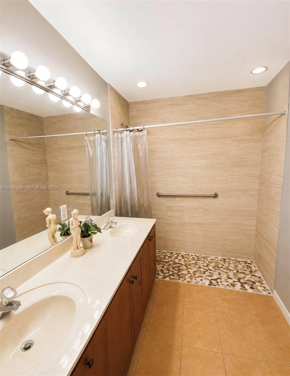 Townhouse for rent at 16355 SW 46th Terrace, Miami, FL 33185