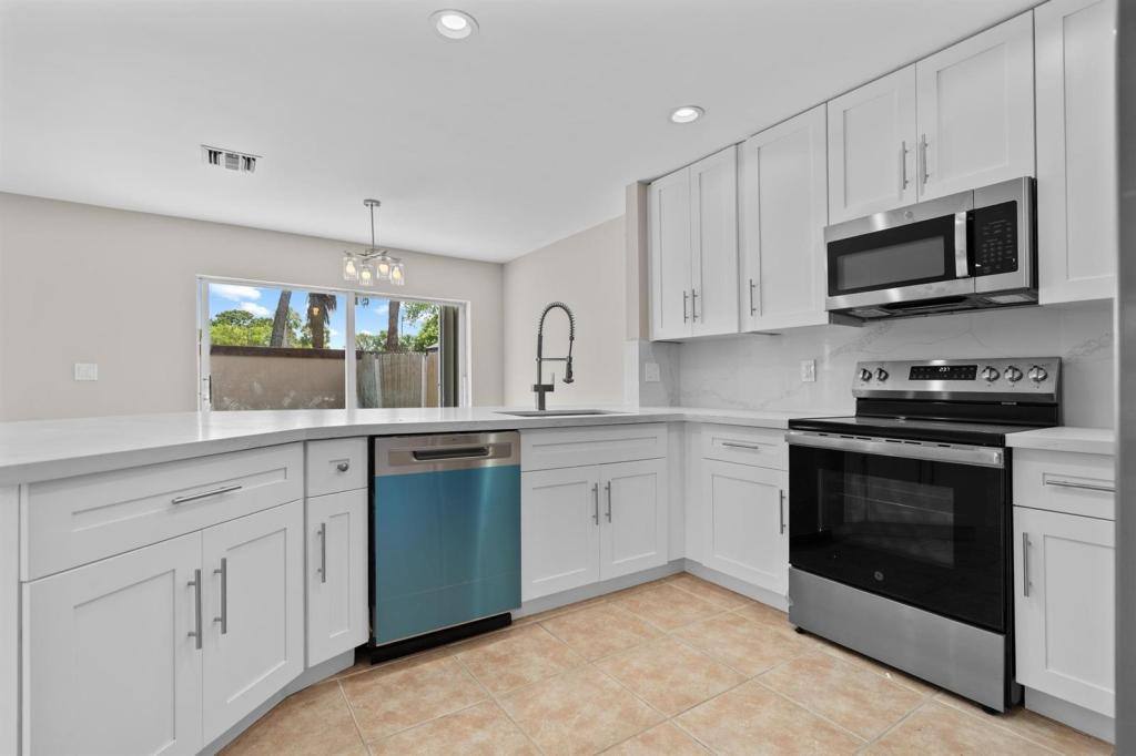 House for rent at 4250 NW 1st Place #1, Deerfield Beach, FL 33442