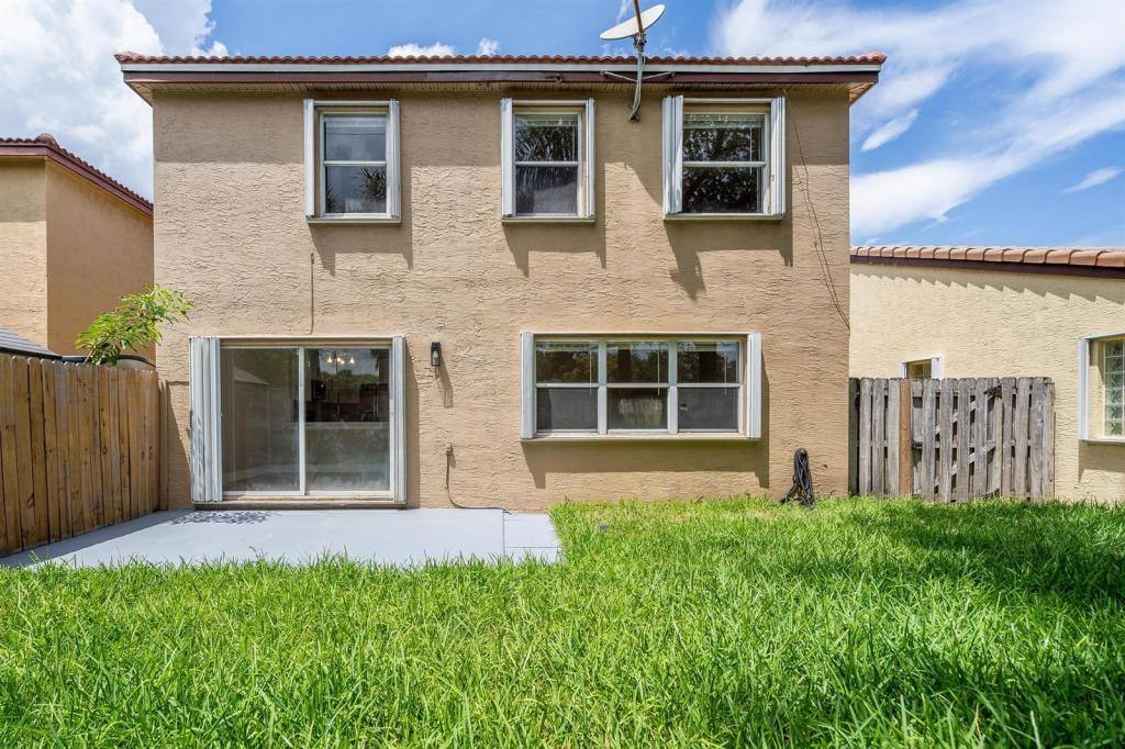 House for rent at 4250 NW 1st Place #1, Deerfield Beach, FL 33442