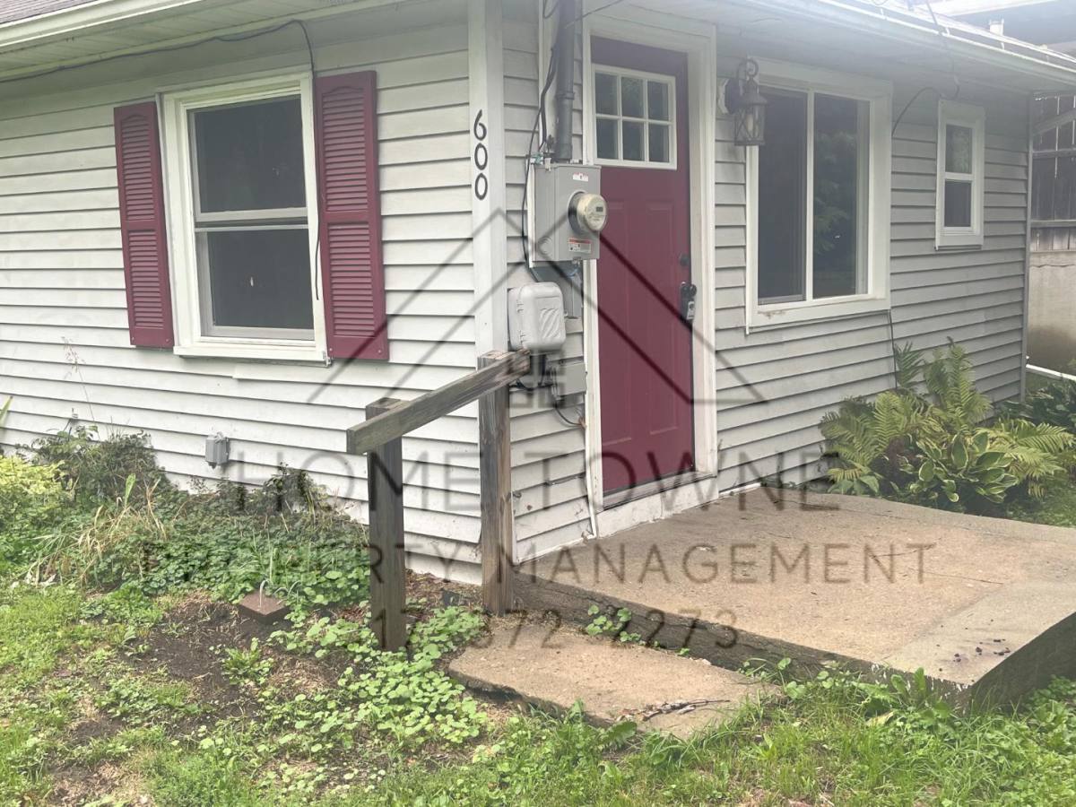 House for rent at 600 W Hodge Ave, Lansing, MI 48910