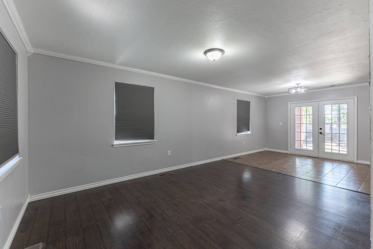 7804 NW 5th St, Oklahoma City, OK 73127 - House for Rent - Image 3