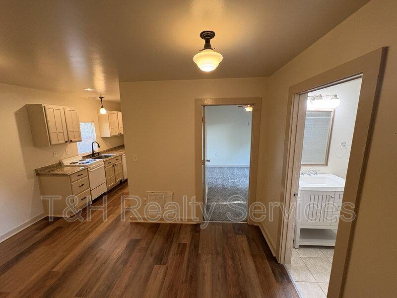 House for rent at 3043 N Pennsylvania St, Indianapolis, IN 46205