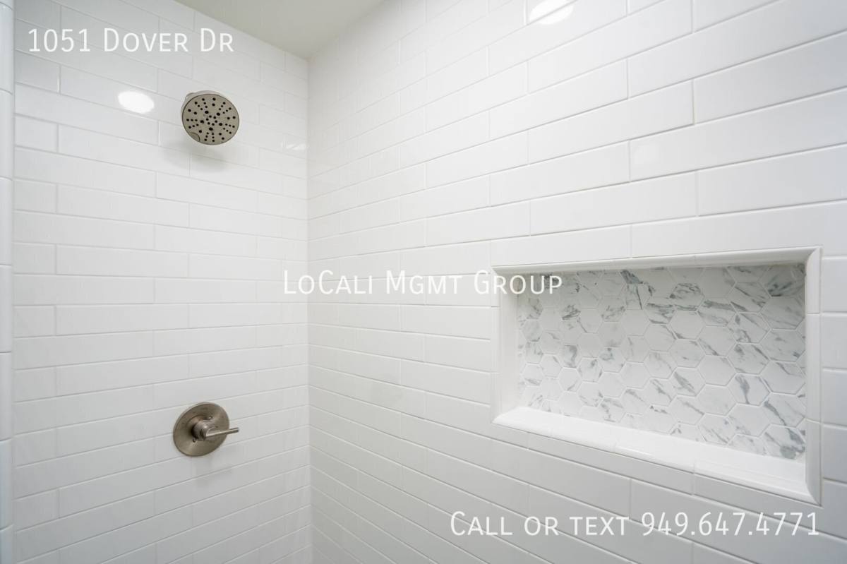 Townhouse for rent at 1051 Dover Dr, Newport Beach, CA 92660