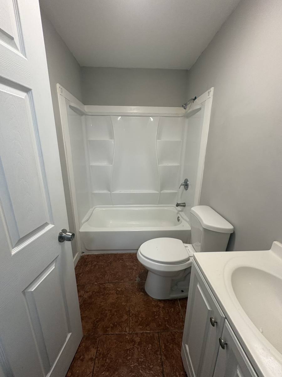 Apartment for rent at 1501 G St #100, Brunswick, GA 31520