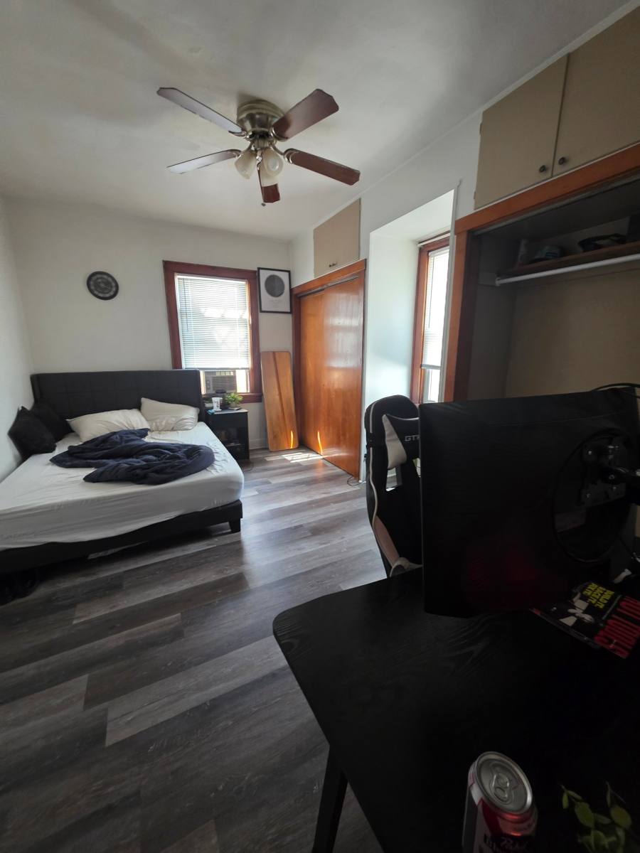 Apartment for rent at 404 Wampum Ave, Ellwood City, PA 16117