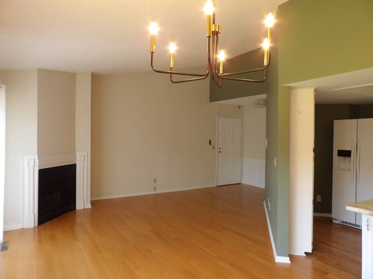 Condo for rent at 6095 Courtly Alcove Rd E, St. Paul, MN 55125