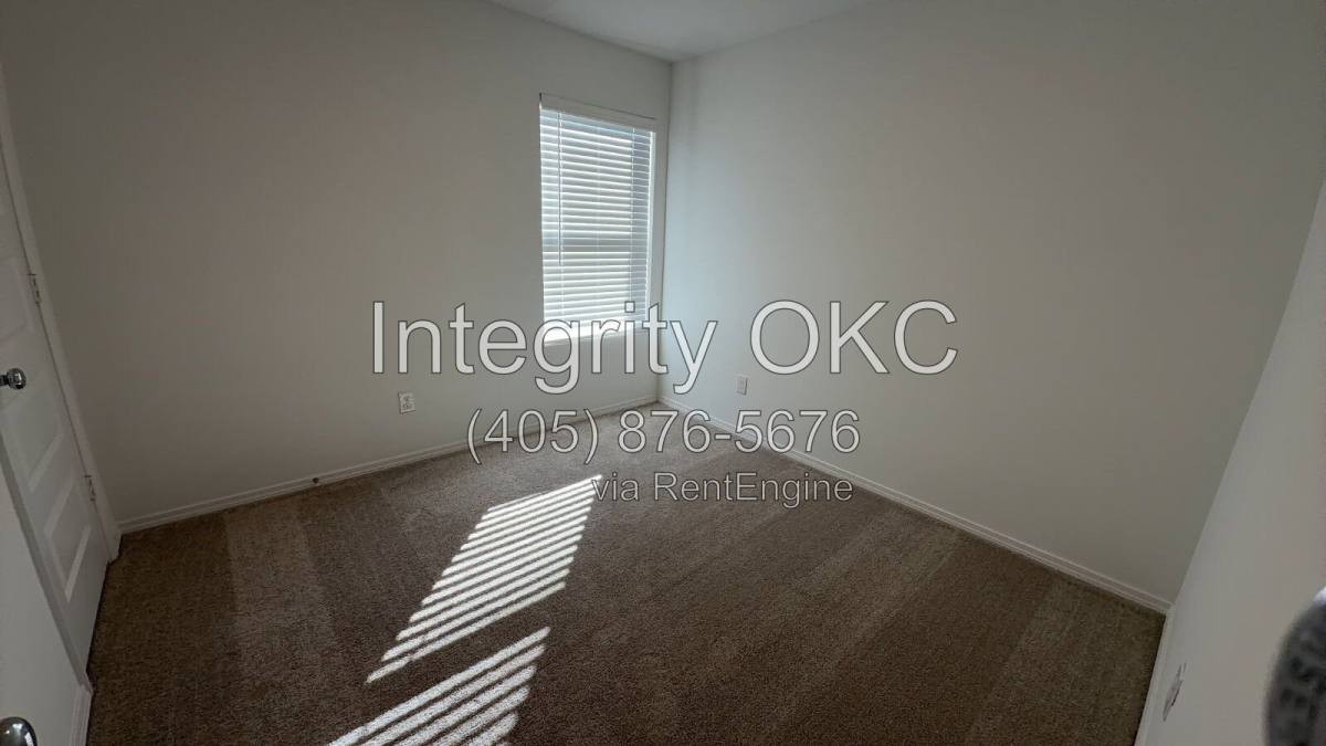 House for rent at 12913 Florence Lane, Yukon, OK 73099