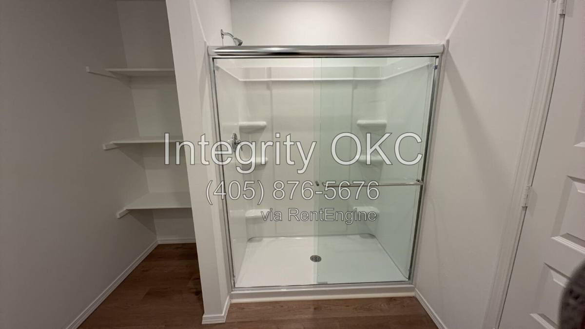 House for rent at 12913 Florence Lane, Yukon, OK 73099