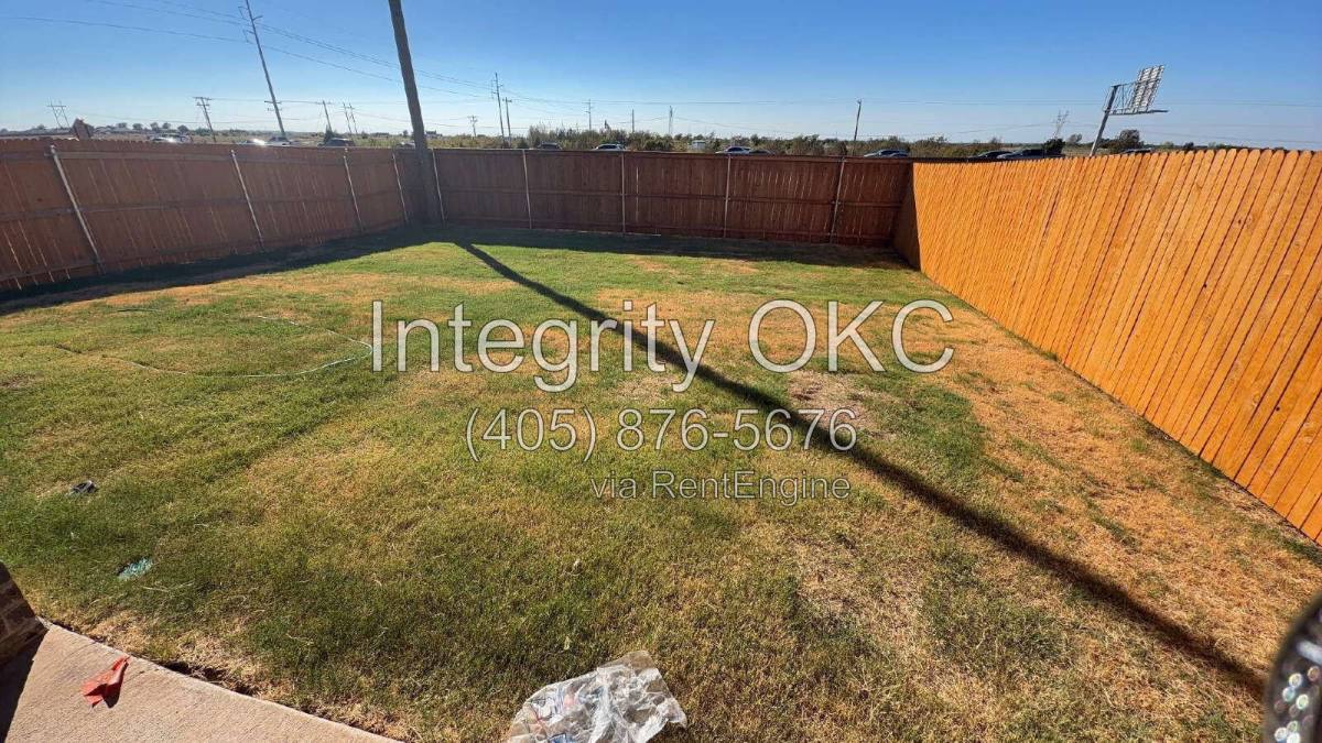 House for rent at 12913 Florence Lane, Yukon, OK 73099