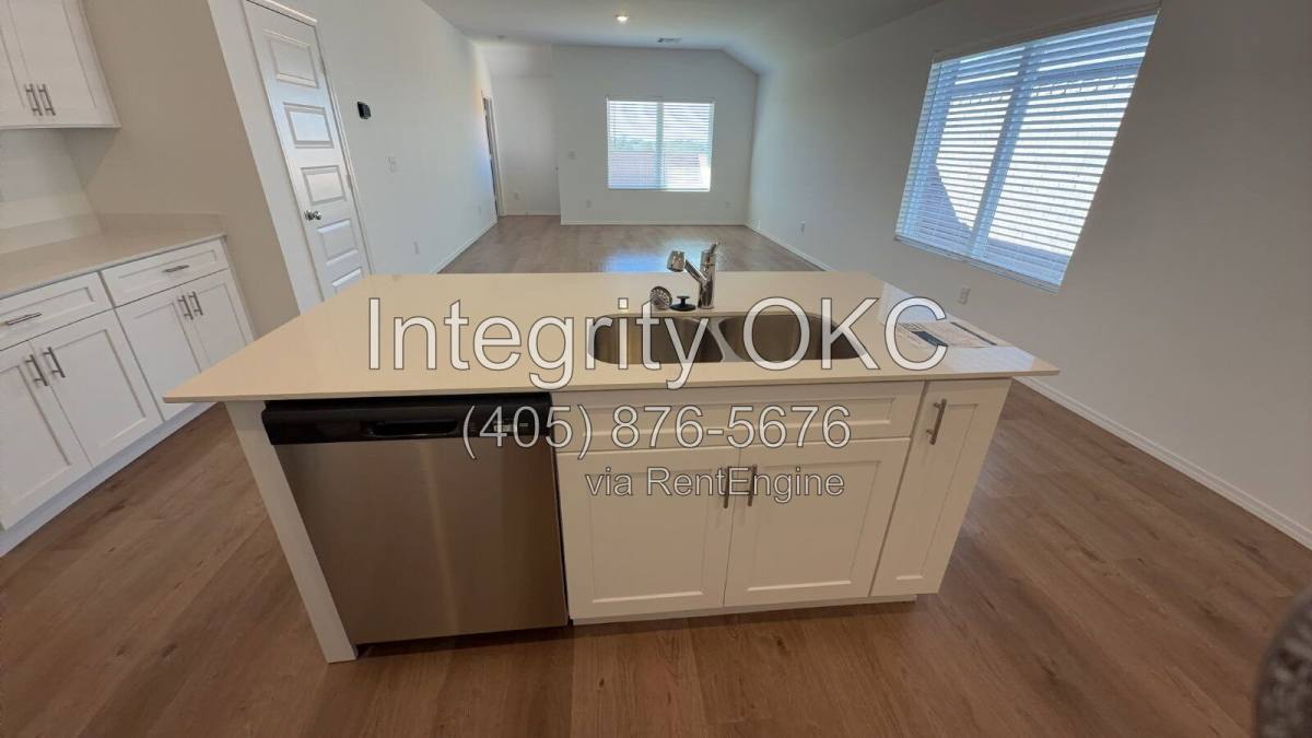 House for rent at 12913 Florence Lane, Yukon, OK 73099