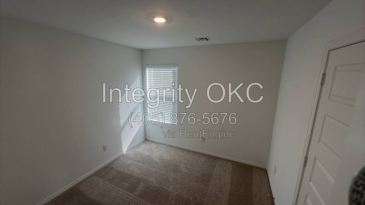 House for rent at 12913 Florence Lane, Yukon, OK 73099