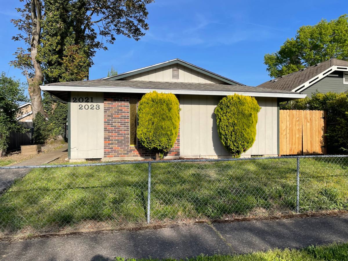 Townhouse for rent at 2021 Thompson Ave, Vancouver, WA 98660