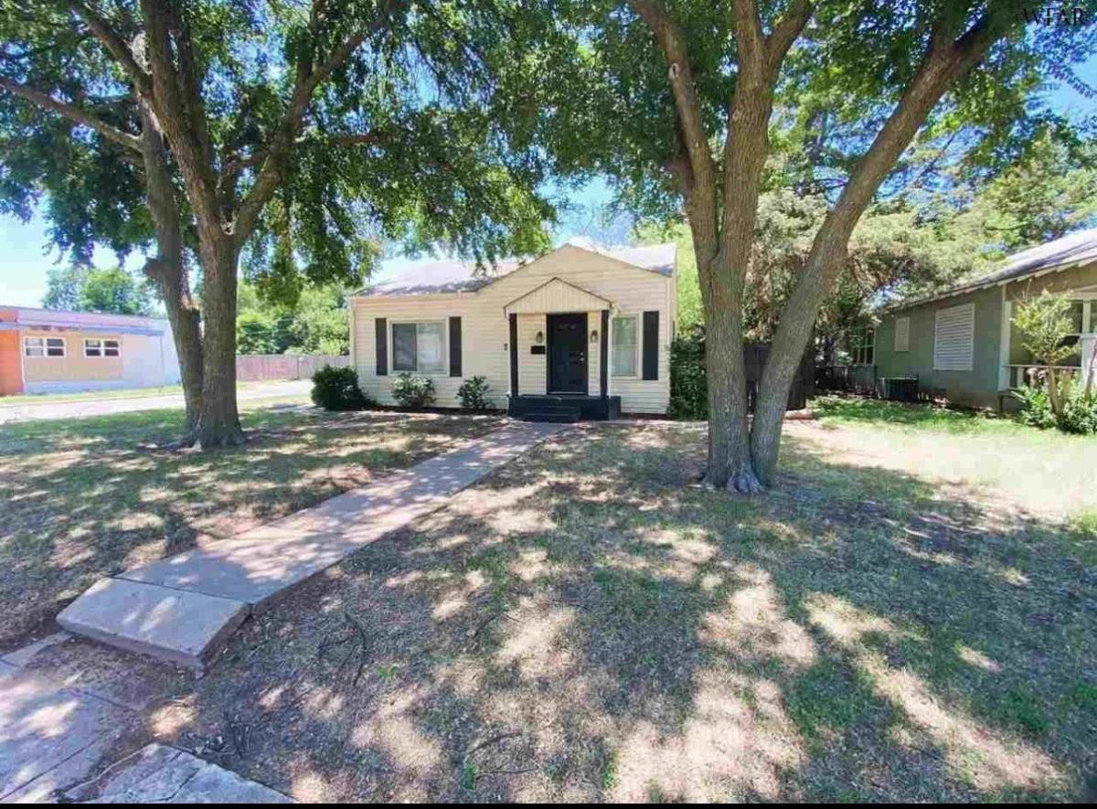 House for rent at 1808 Harrison St, Wichita Falls, TX 76309