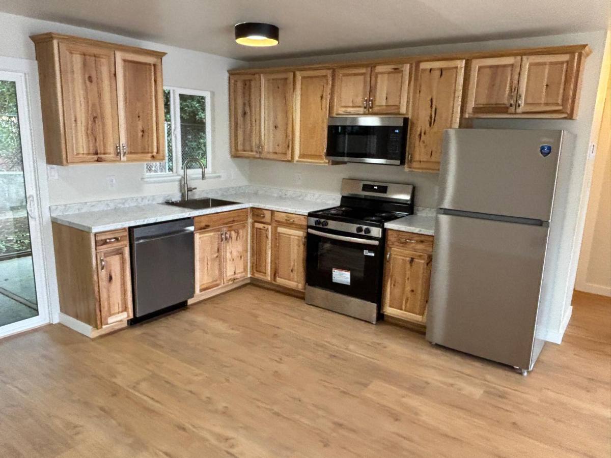 Apartment for rent at 322 N St #322, Yreka, CA 96097