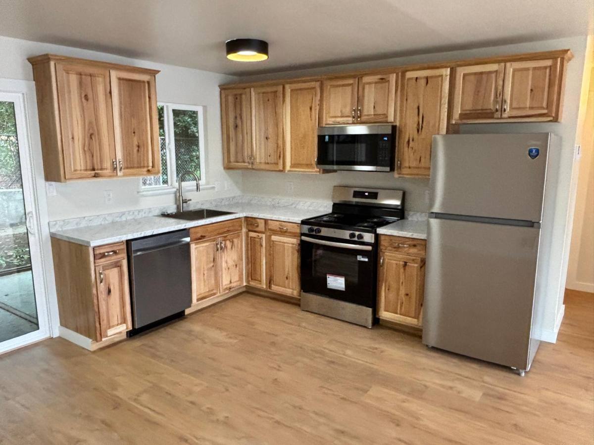 Apartment for rent at 322 N St #322, Yreka, CA 96097