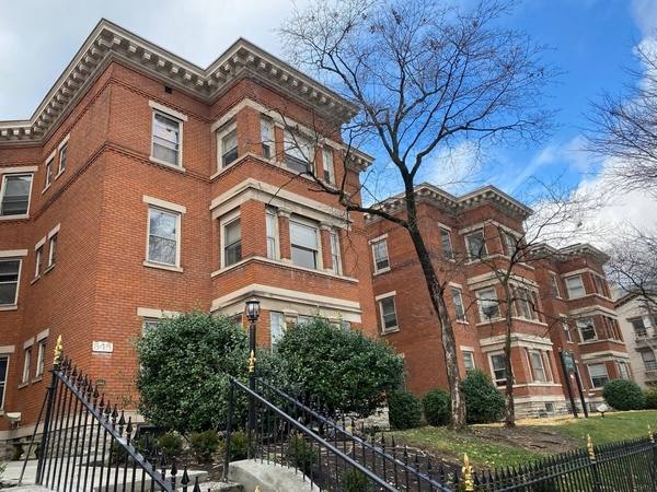 Apartment for rent at The Arthur, 525 Greenup St, Covington, KY 41011