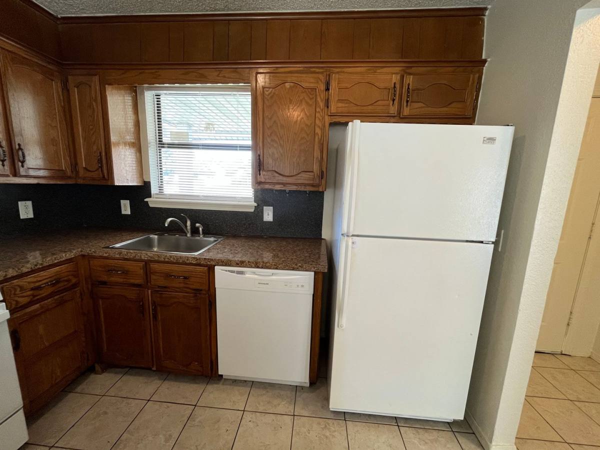House for rent at 5718 S Vancouver Ave, Tulsa, OK 74107