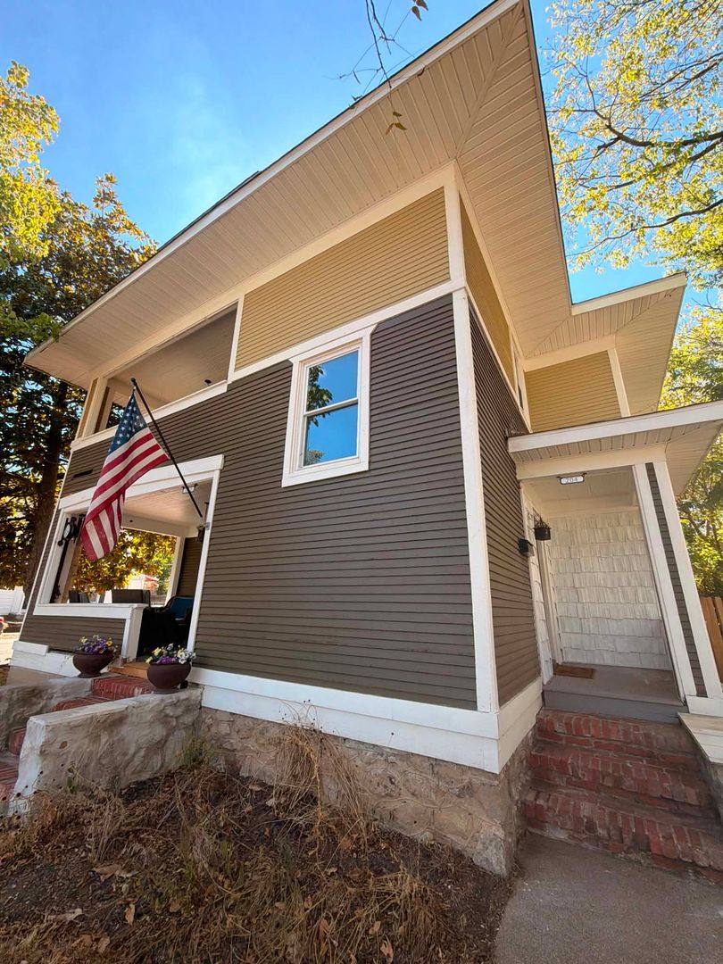 Apartment for rent at 204 N Sergeant, Joplin, MO 64801