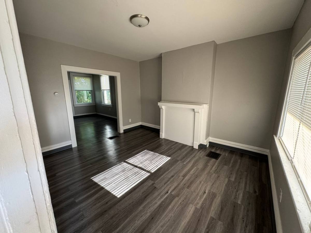 Townhouse for rent at 7317 Woodlawn Ave, Pittsburgh, PA 15218