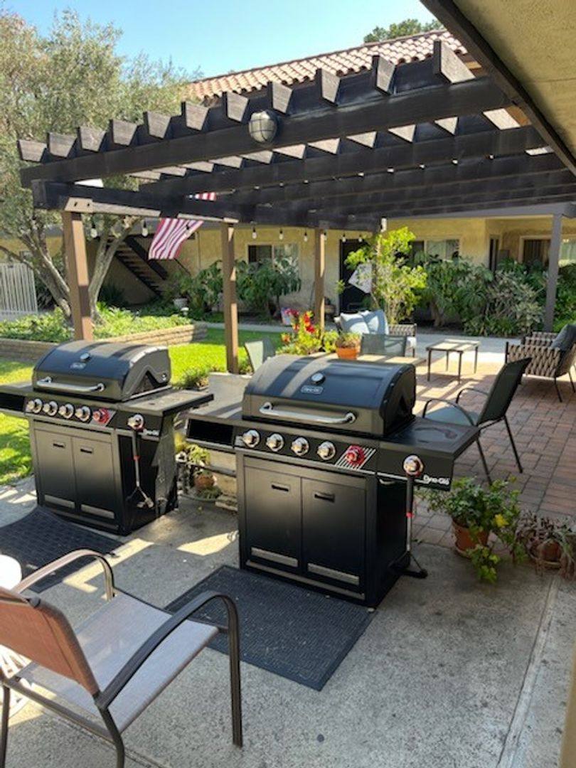 Apartment for rent at 540 S La Veta Park Circle, Orange, CA 92868