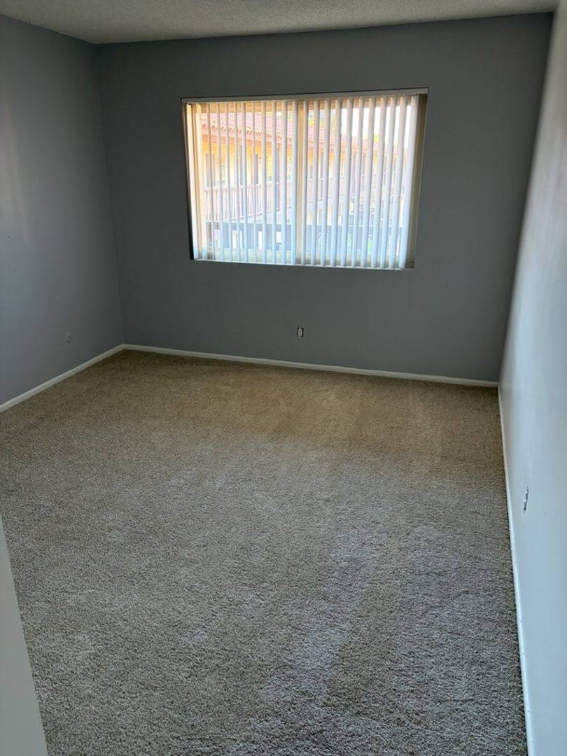 Apartment for rent at 540 S La Veta Park Circle, Orange, CA 92868