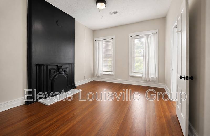 Apartment for rent at 914 E Muhammad Ali Blvd #2F, Louisville, KY 40204