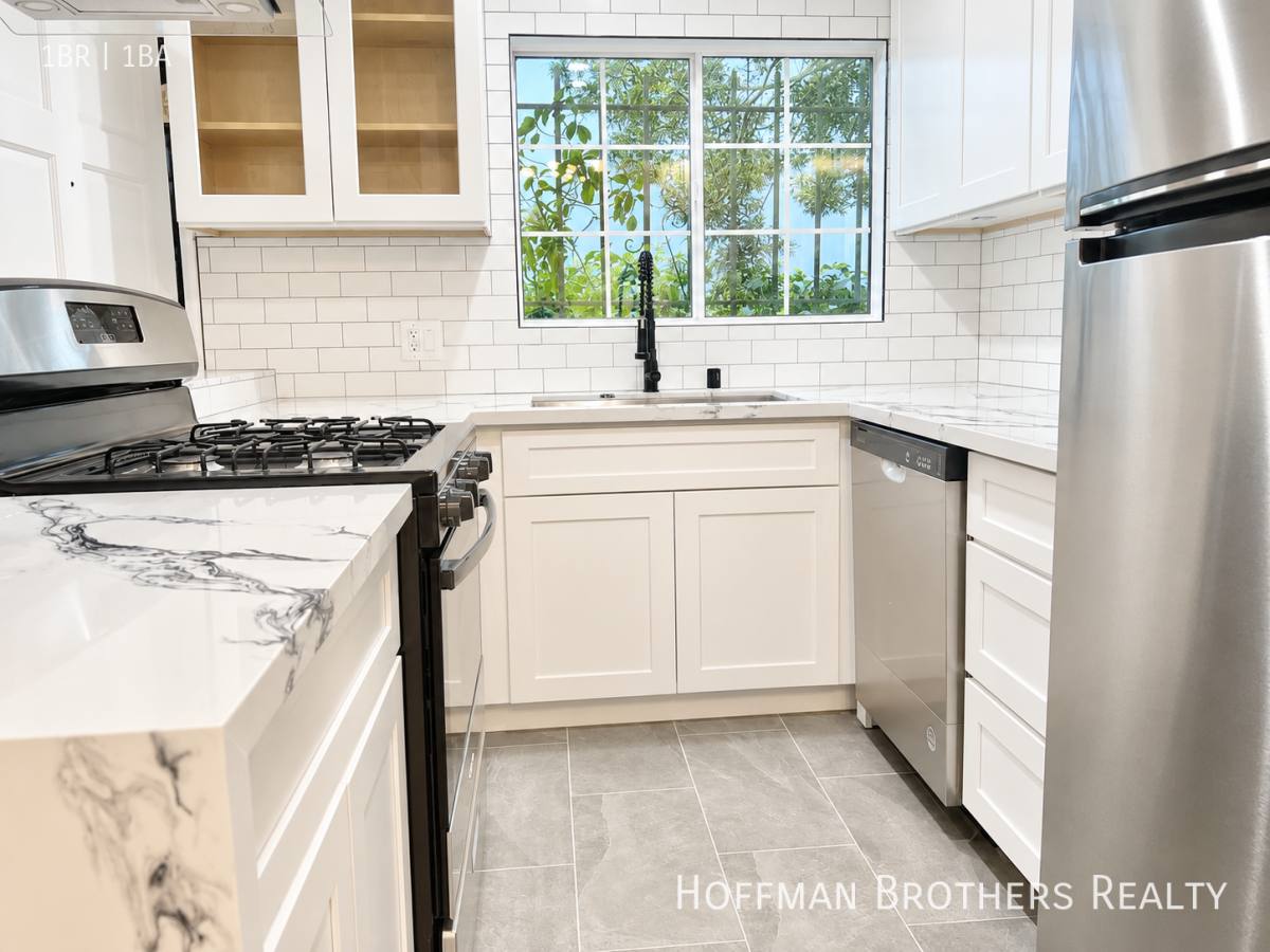 1403 N Vista St #8, Los Angeles, CA 90046 - Apartment for Rent - Image 2