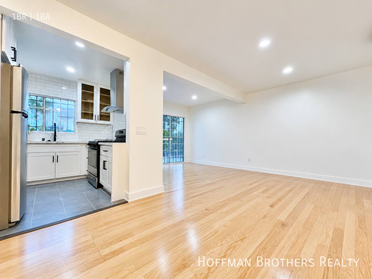 1403 N Vista St #8, Los Angeles, CA 90046 - Apartment for Rent - Image 9