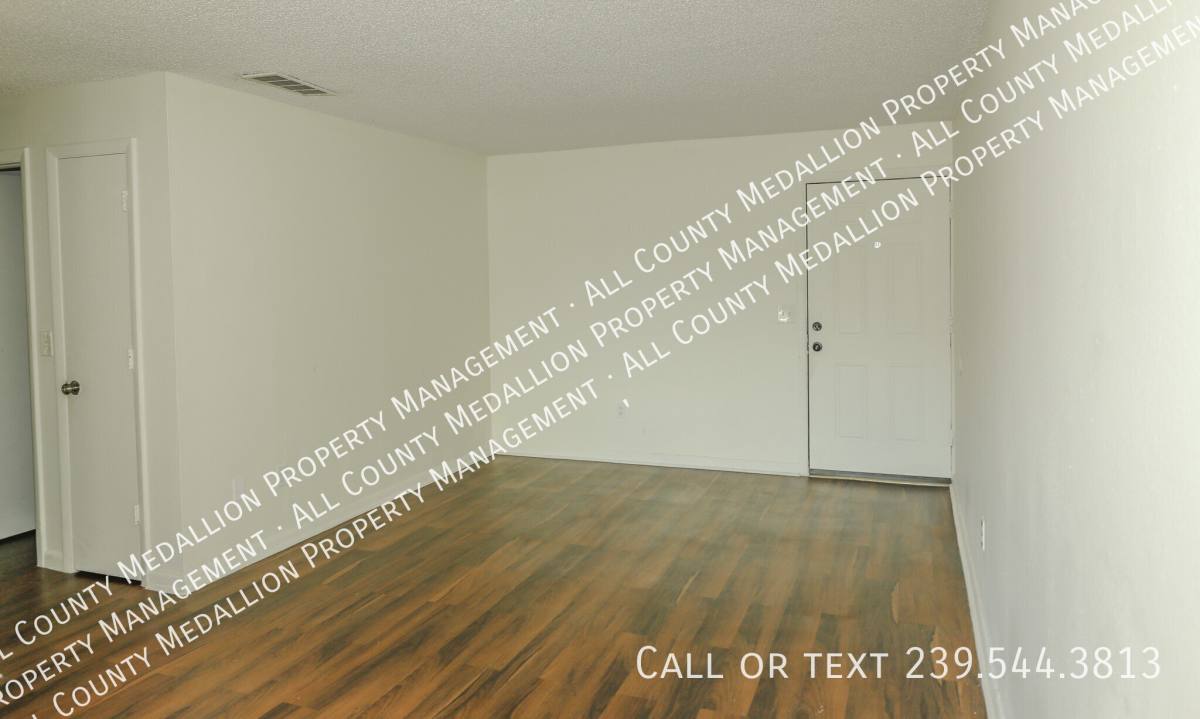 Condo for rent at 4331 Glenwood Ave, Fort Myers, FL 33905